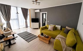 Pomiculturii 5 - Spacious 1BR with Balcony